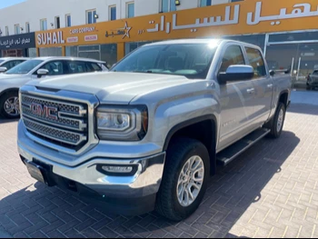 GMC  Sierra  1500  2018  Automatic  90,000 Km  8 Cylinder  Four Wheel Drive (4WD)  Pick Up  Silver