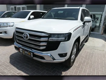  Toyota  Land Cruiser  GXR Twin Turbo  2022  Automatic  39,000 Km  6 Cylinder  Four Wheel Drive (4WD)  SUV  White  With Warranty