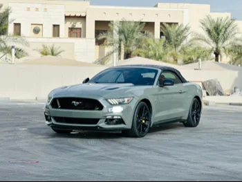 Ford  Mustang  GT  2015  Automatic  84,000 Km  8 Cylinder  Rear Wheel Drive (RWD)  Convertible  Silver  With Warranty