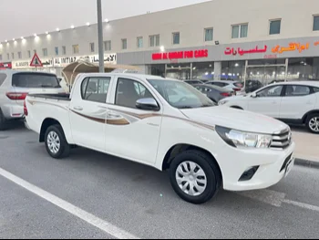 Toyota  Hilux  2019  Manual  170,000 Km  4 Cylinder  Four Wheel Drive (4WD)  Pick Up  White  With Warranty
