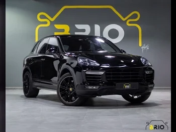Porsche  Cayenne  Turbo  2015  Automatic  83,000 Km  8 Cylinder  Four Wheel Drive (4WD)  SUV  Black