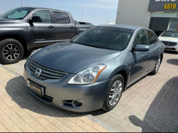 Nissan  Altima  2.5 S  2011  Automatic  110,000 Km  4 Cylinder  Front Wheel Drive (FWD)  Sedan  Gray