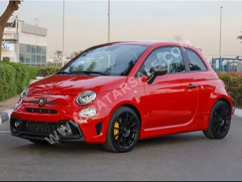 Fiat  695  Abarth  2023  Automatic  0 Km  4 Cylinder  Front Wheel Drive (FWD)  Hatchback  Red  With Warranty