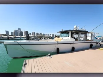 قوارب صيد وشراعية - سماوي مارين  - الامارات  - 2014  - أبيض