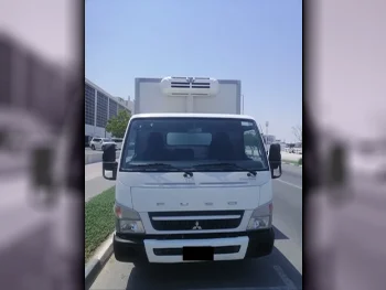 متسوبيشي  فوزو كنتر  شاحنة  أبيض  2018