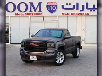 GMC  Sierra  1500  2018  Automatic  134,000 Km  8 Cylinder  Four Wheel Drive (4WD)  Pick Up  Gray