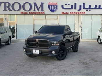 Dodge  Ram  1500  2022  Automatic  41,000 Km  8 Cylinder  Four Wheel Drive (4WD)  Pick Up  Gray  With Warranty
