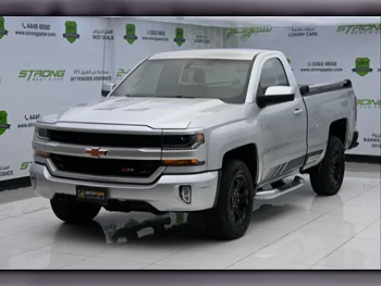 Chevrolet  Silverado  2017  Automatic  49,000 Km  8 Cylinder  Four Wheel Drive (4WD)  Pick Up  Silver