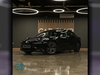 Tesla  Model 3  2022  Automatic  0 Km  0 Cylinder  Rear Wheel Drive (RWD)  Sedan  Black