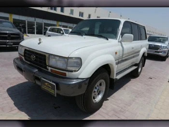 Toyota  Land Cruiser  GXR  1997  Manual  250,000 Km  6 Cylinder  Four Wheel Drive (4WD)  SUV  White  With Warranty