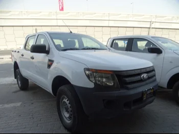 Ford  Ranger  2015  Manual  61,000 Km  4 Cylinder  Four Wheel Drive (4WD)  Pick Up  White
