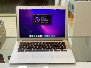 أجهزة الكمبيوتر المحمولة ابل  ماك بوك اير  انتيل  انتيل اي 5  فضي  8 جيجابايت جيجابابت  2017  MacBook Air