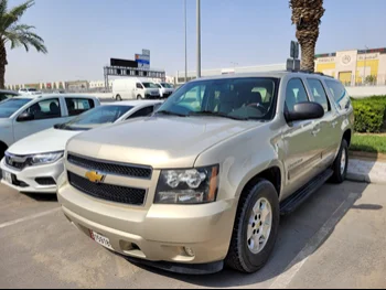 Chevrolet  Suburban  2012  Automatic  184,000 Km  8 Cylinder  Four Wheel Drive (4WD)  SUV  Gold