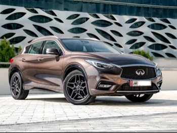 Infiniti  Q  30  2017  Automatic  28,000 Km  4 Cylinder  Front Wheel Drive (FWD)  SUV  Brown