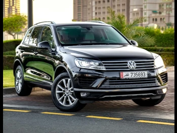 Volkswagen  Touareg  2016  Automatic  80,000 Km  6 Cylinder  All Wheel Drive (AWD)  SUV  Black