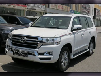 Toyota  Land Cruiser  GXR  2020  Automatic  156,000 Km  8 Cylinder  Four Wheel Drive (4WD)  SUV  White  With Warranty