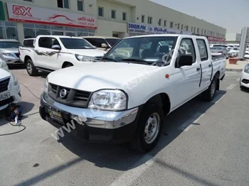 Nissan  Pickup  2016  Manual  226,000 Km  4 Cylinder  Four Wheel Drive (4WD)  SUV  White