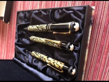 MONTBLANC  Black and Gold -  Year 1998  Fountain Pen