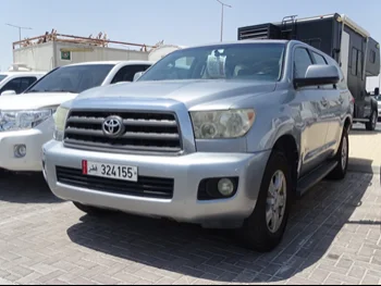 Toyota  Sequoia  SR5  2014  Automatic  406,000 Km  8 Cylinder  Four Wheel Drive (4WD)  SUV  Silver  With Warranty